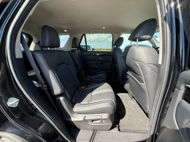 Used 2023 Black Honda EX-L image 15