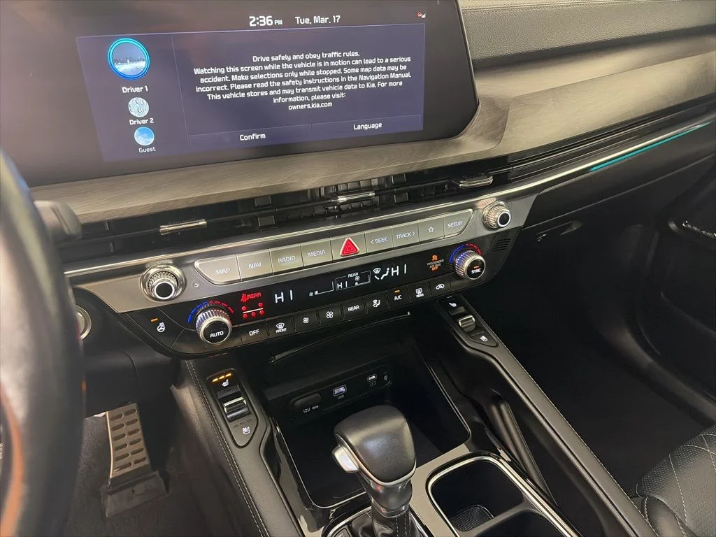 Used 2024 Green Kia SX-Prestige X-Line image 2