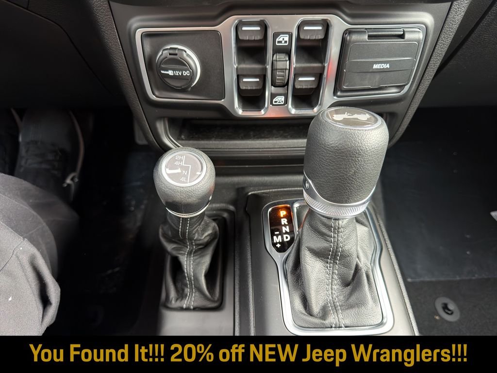 New 2026 Black Clear-Coat Exterior Paint Jeep Sport S image 16