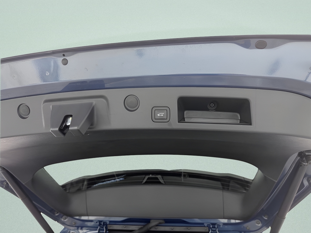 Used 2025 Lakeshore Blue Chevrolet LT image 41