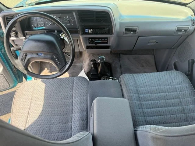 Used 1994 Green Ford XLT image 10
