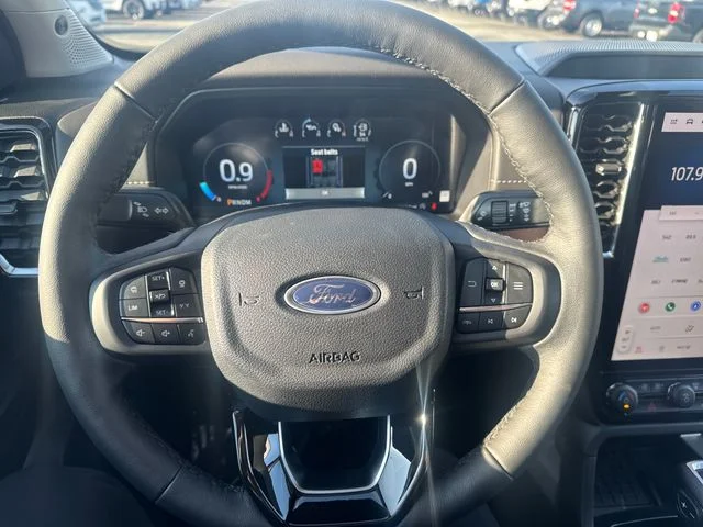 New 2025 Oxford White Ford LARIAT® image 19