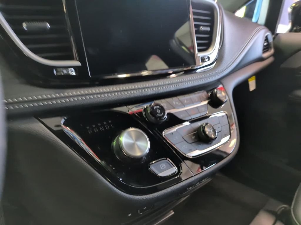 Used 2025 Black Chrysler Mobliity- Braunability - XI image 26