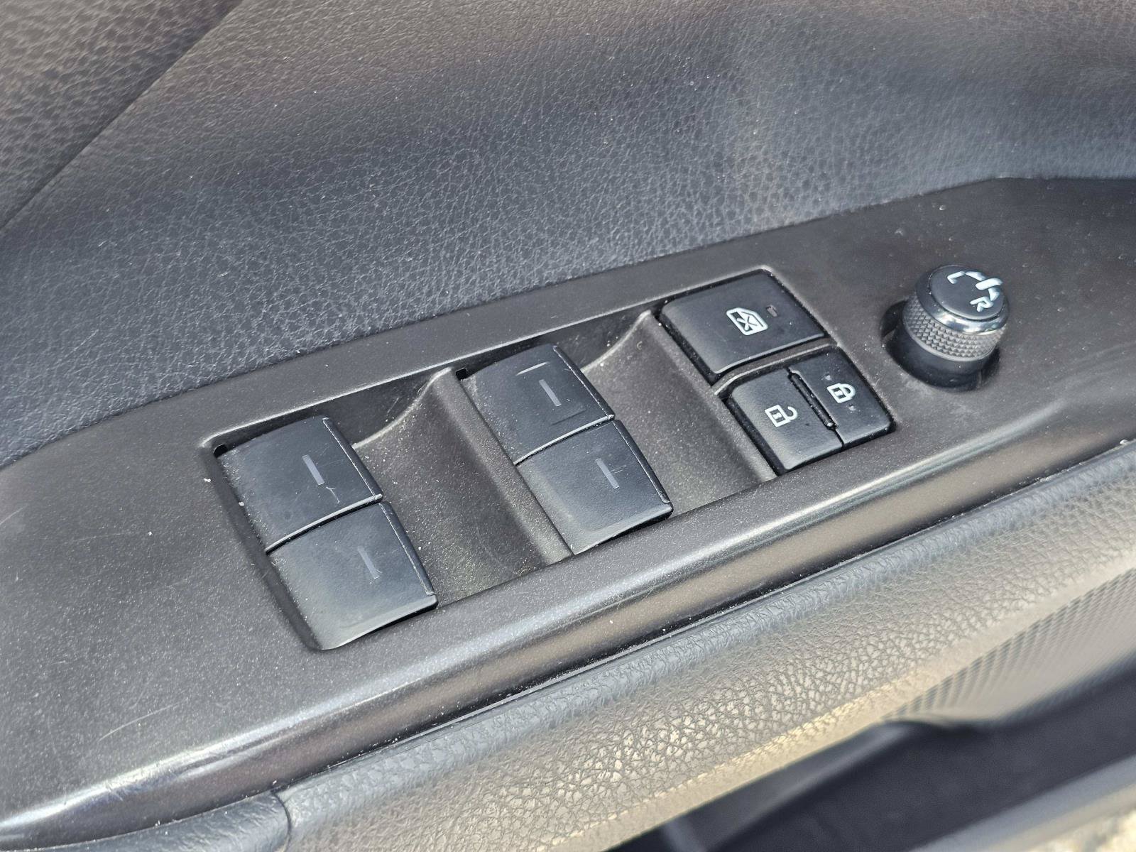 2024 Toyota Camry SE - Photo 15