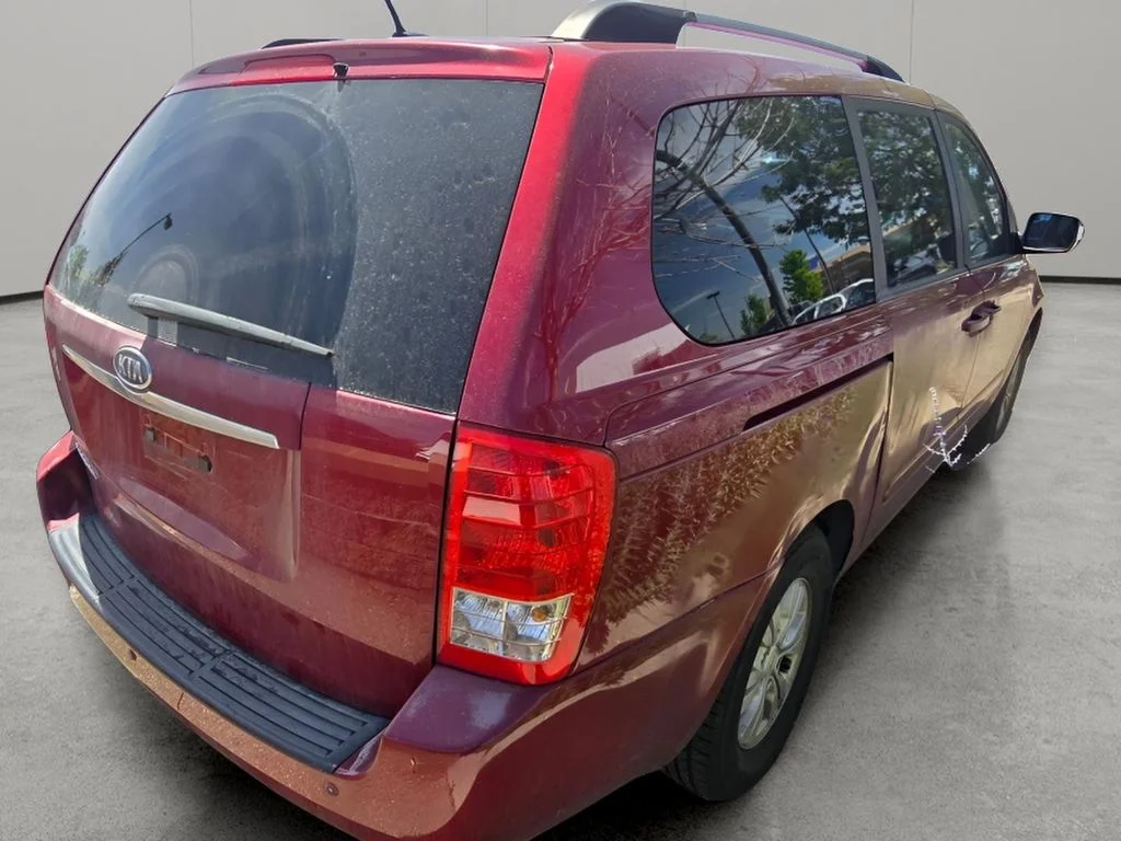 Used 2012 Claret Red Kia LX image 7