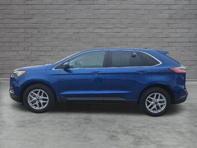 Used 2023 Blue Ford SEL image 6