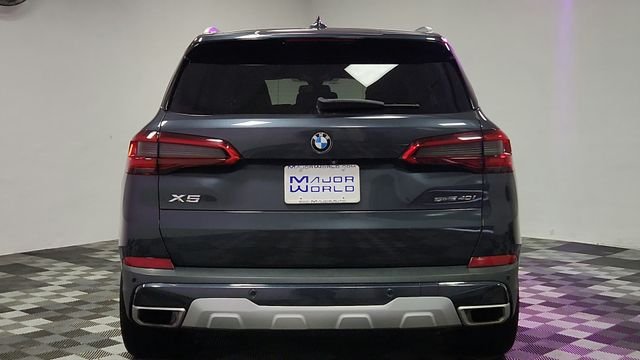 Used 2020 Gray BMW sDrive40i image 6