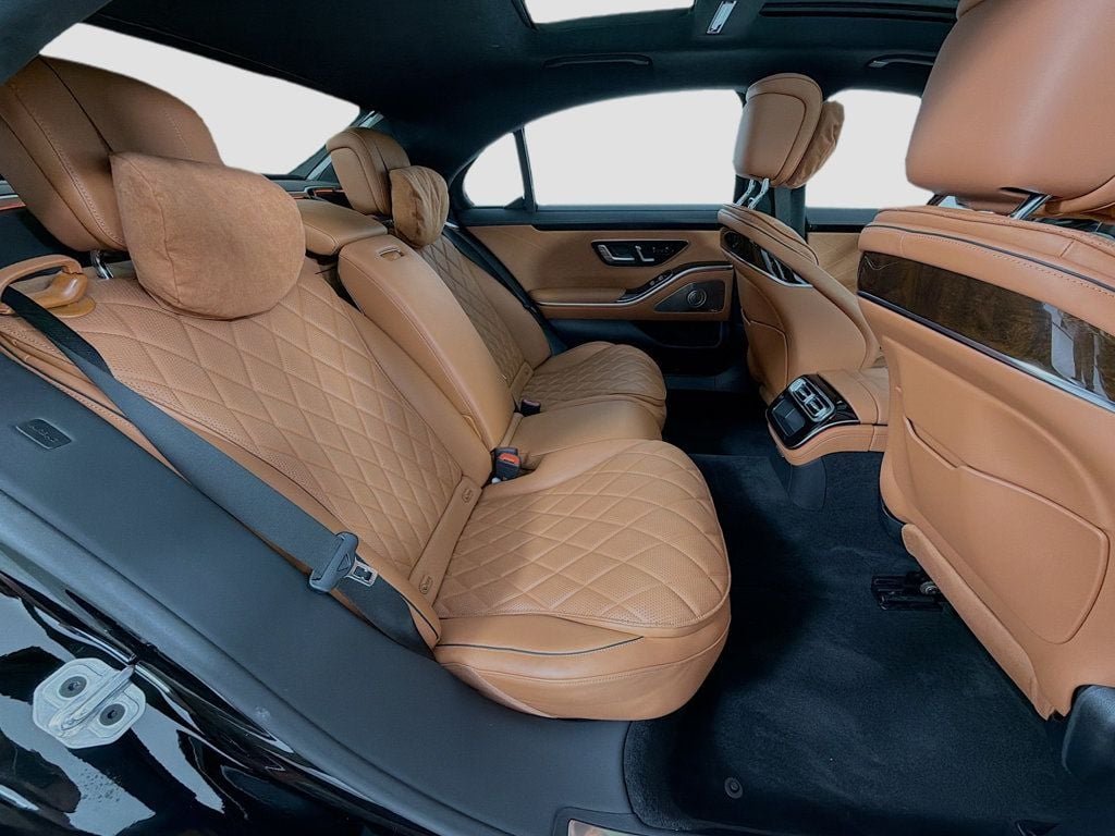 Used 2023 Black Mercedes-Benz S 580 4MATIC® Sedan image 30
