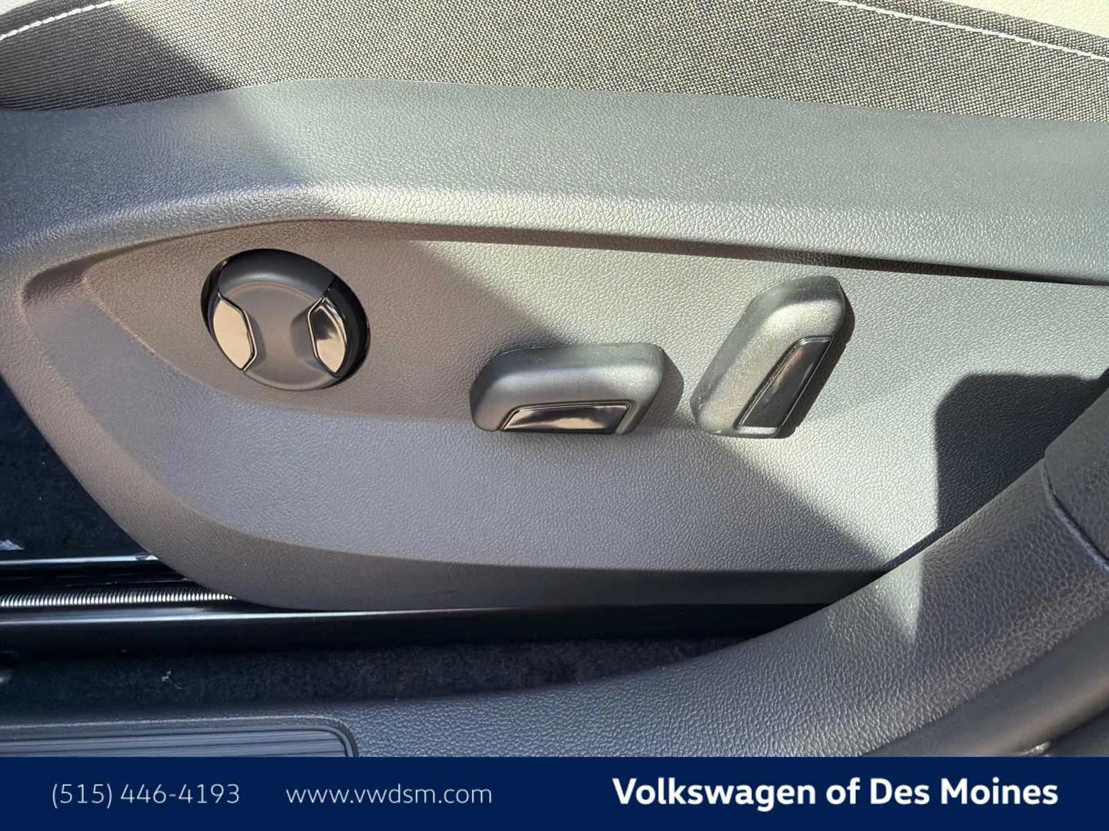 New 2026 Pure White Volkswagen SE image 24
