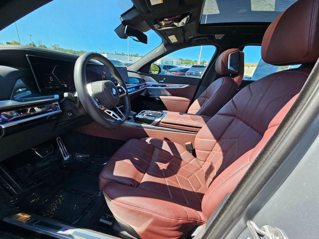 Certified Used 2025 Frozen Pure Grey Metallic BMW 760i xDrive image 15