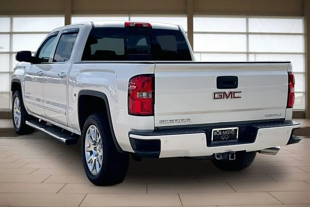 Used 2015 White GMC Denali image 13