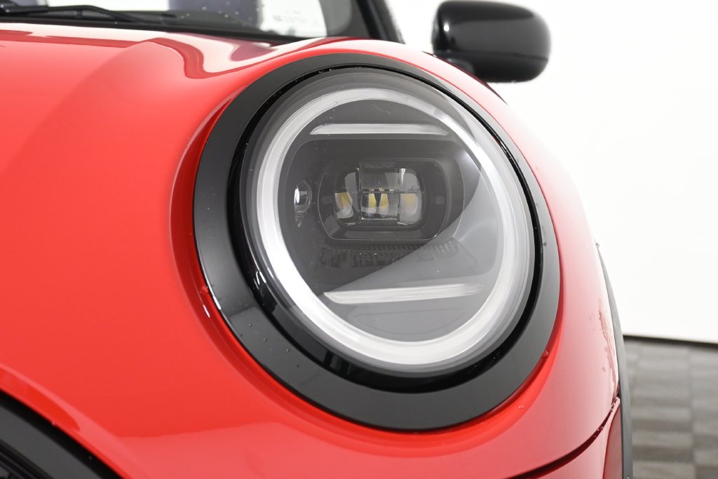 Used 2026 Red MINI  image 19
