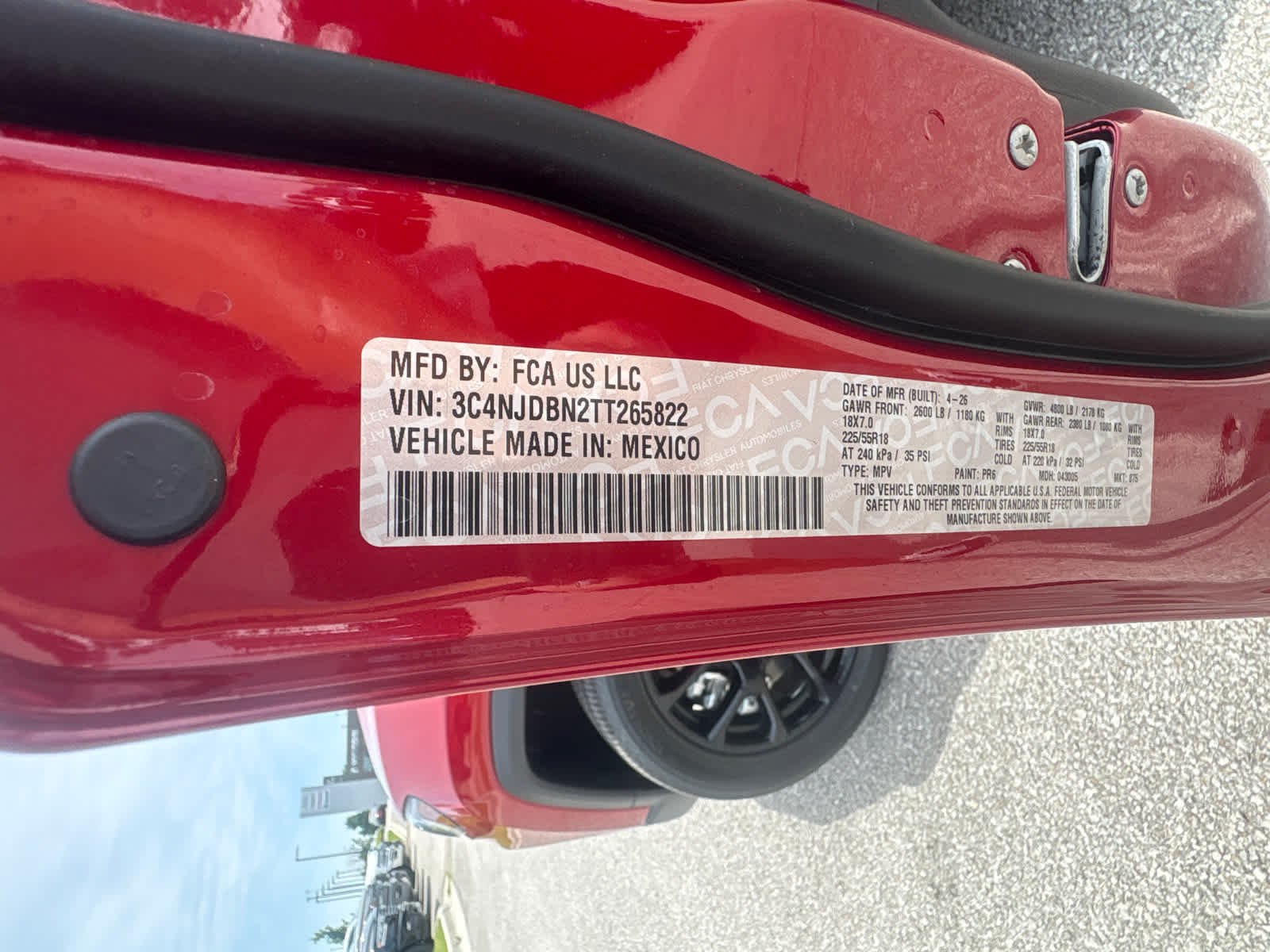 New 2026 Red Hot Pearl-Coat Exterior Paint Jeep Latitude image 29