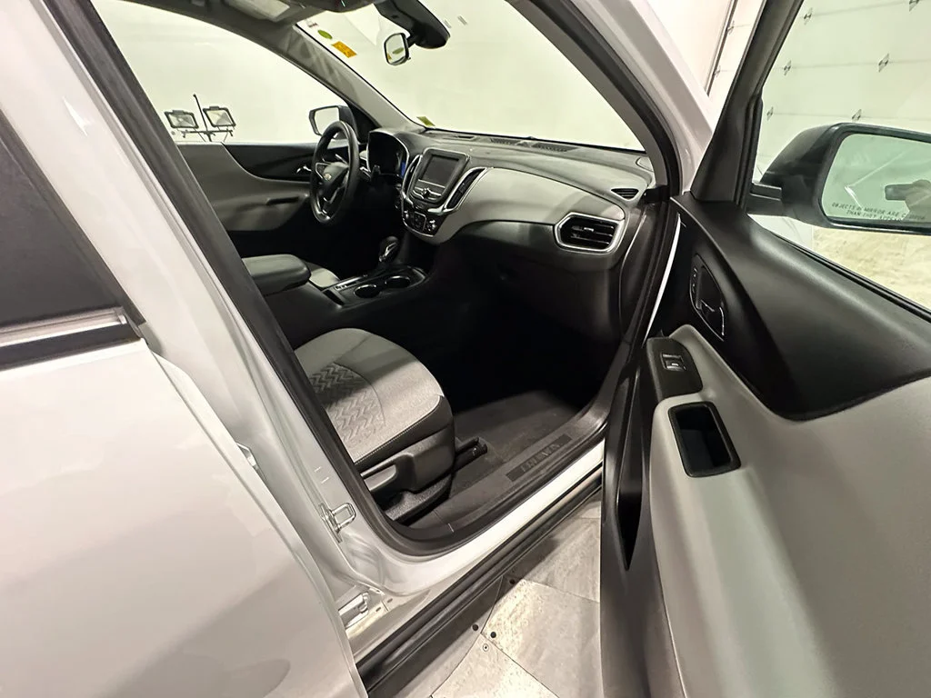 Used 2024 Summit White Chevrolet LS image 23