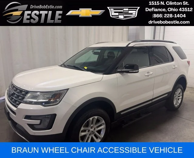 Used 2016 White Ford XLT image 1