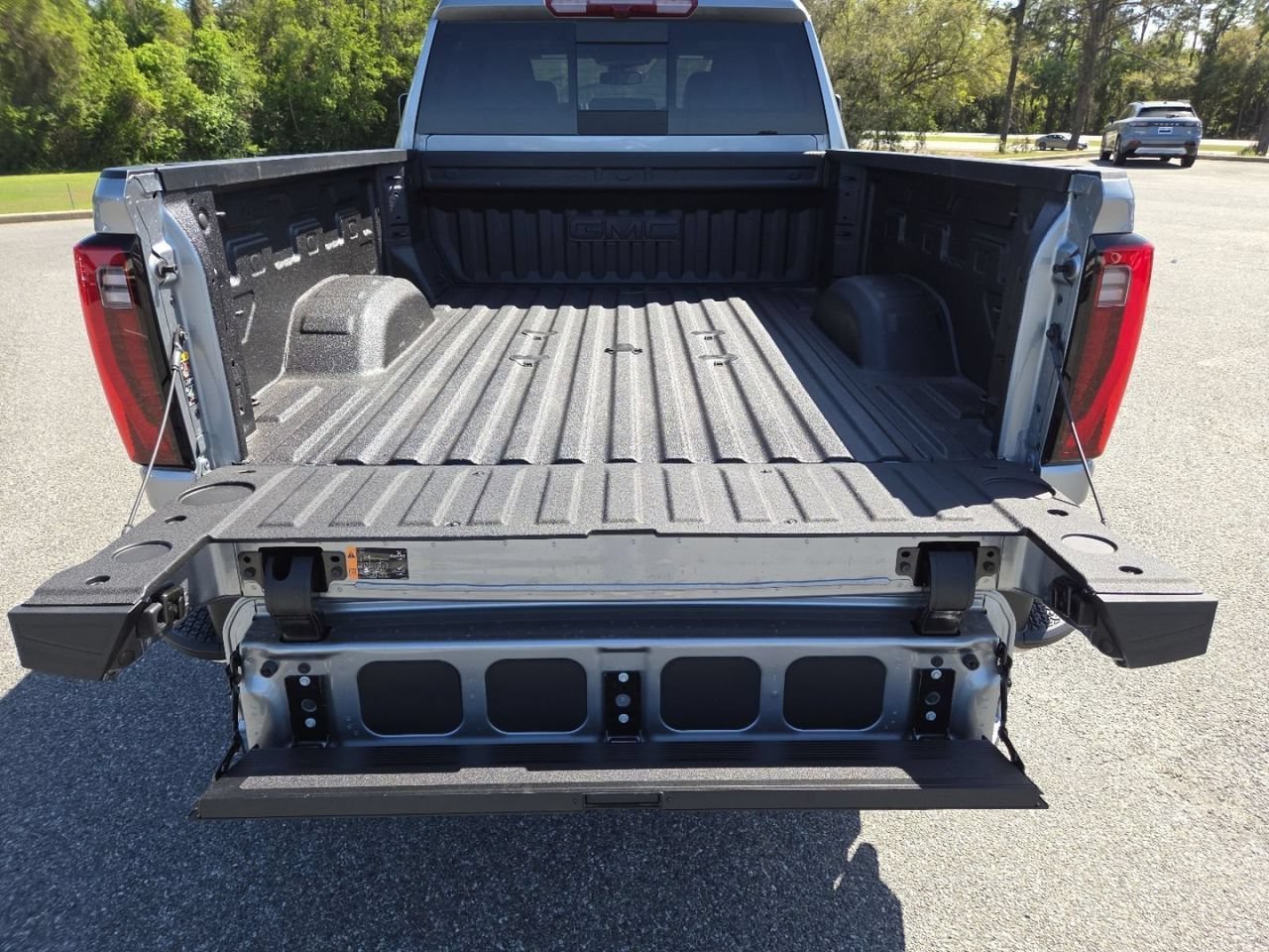 New 2026 Sterling Metallic GMC SLT image 23