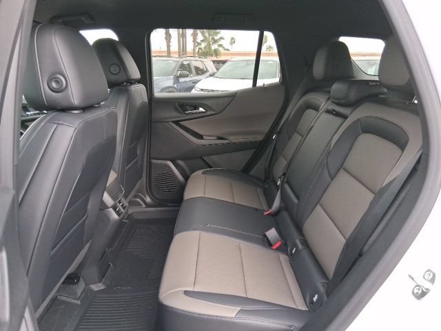 2027 Chevrolet Equinox LT - Photo 18