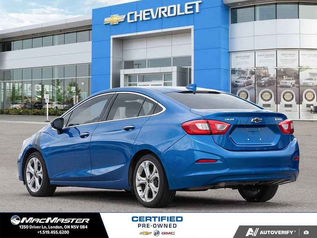 Certified Used 2018  Chevrolet Premier Auto image 4