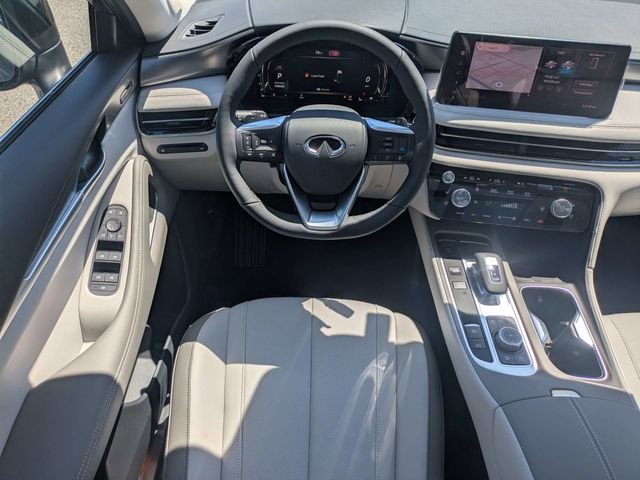 New 2027 GRAPHITE SHADOW INFINITI Luxe FWD image 17