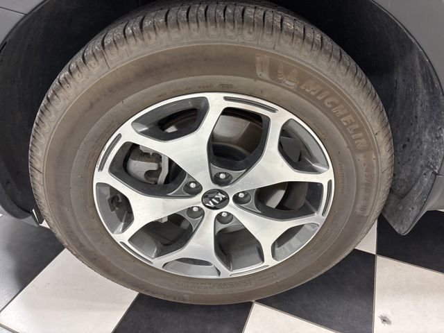 Used 2021 Purple Kia EX image 5