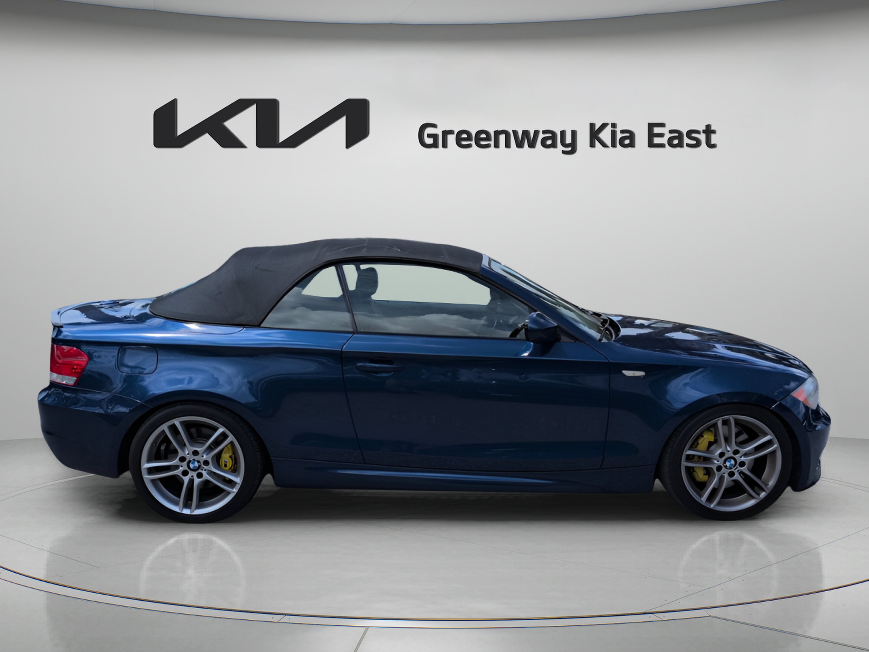 Used 2011 Le Mans Blue Metallic BMW 135i image 5