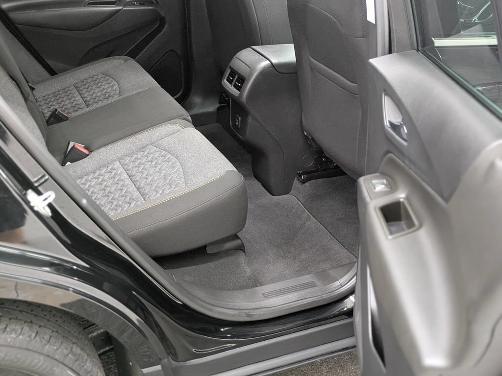 Used 2023 MOSAIC BLACK METALLIC Chevrolet LT image 26