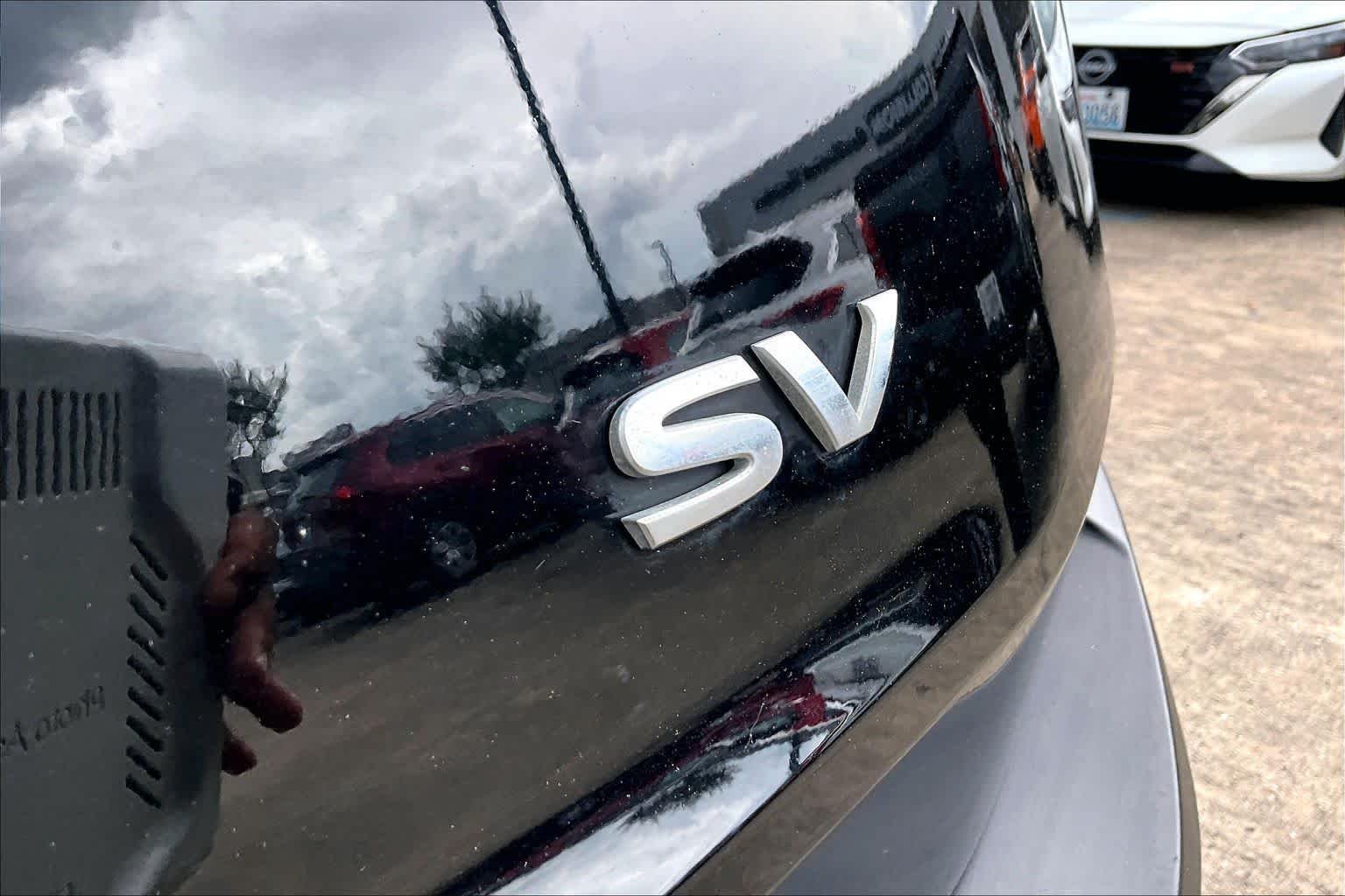 Used 2023 Super Black Nissan SV image 10
