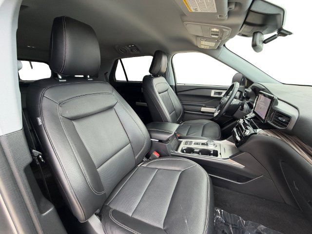 Used 2021 Gray Ford Limited image 16