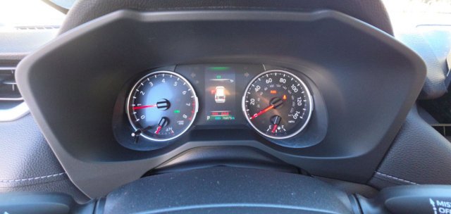 Used 2019 Super White Toyota XLE image 2