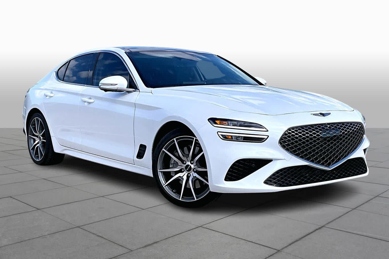 Certified Used 2026 Uyuni White Genesis 2.5T Prestige image 3