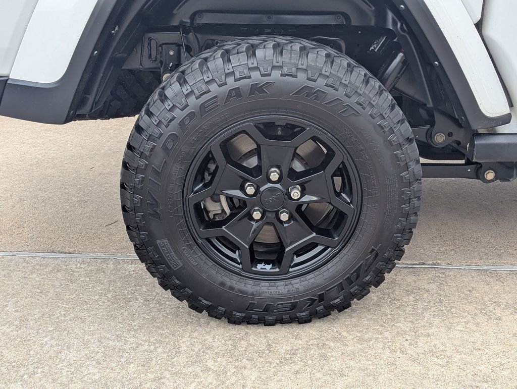 Used 2022 White Jeep Willys 4x4 image 3