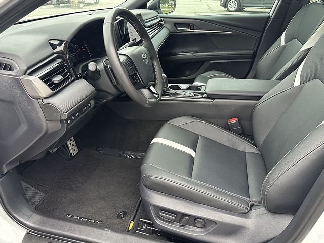 Used 2026 White Toyota SE Nightshade image 19