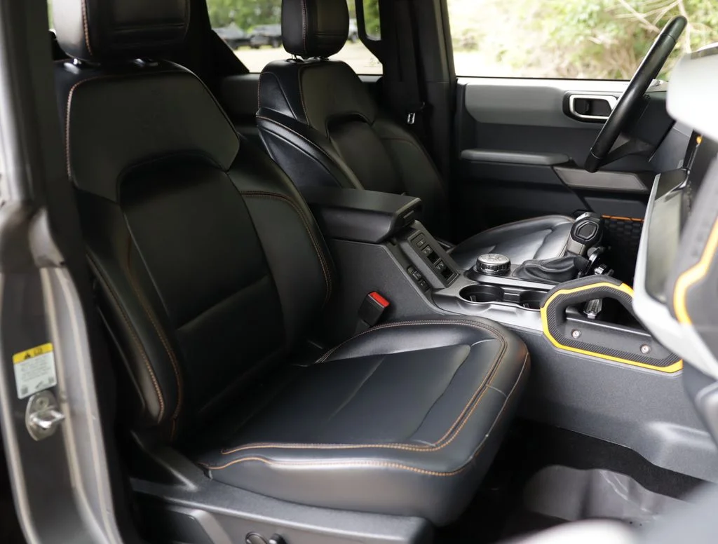 Used 2023 Gray Ford Badlands image 30