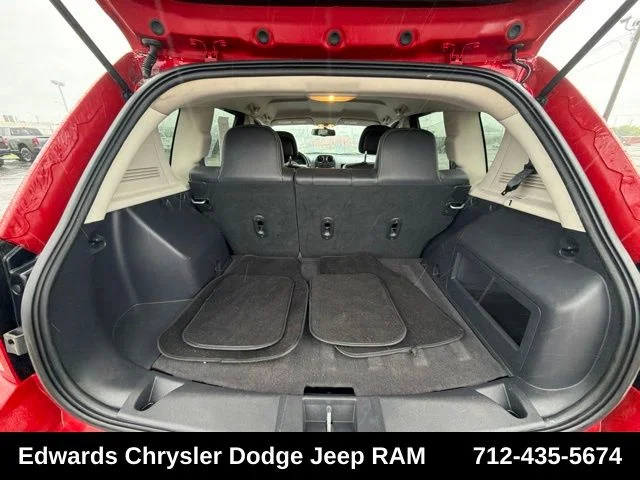 Used 2017 Red Jeep Sport image 25