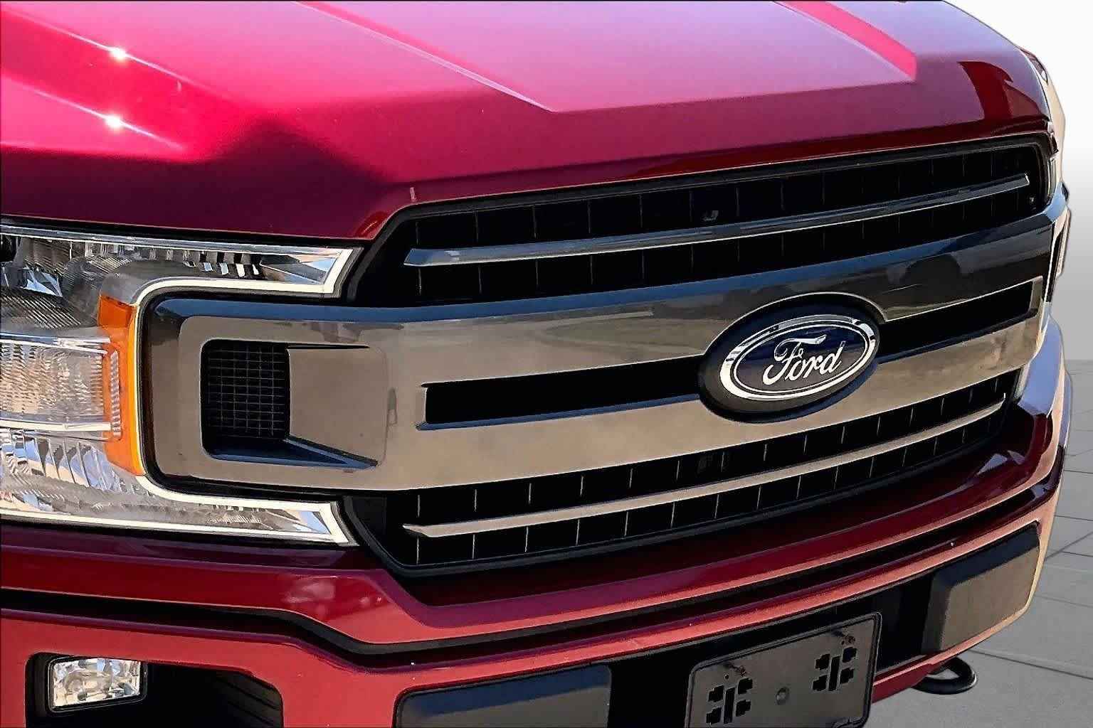 Used 2018 Ruby Red Metallic Tinted Clearcoat Ford XLT image 30