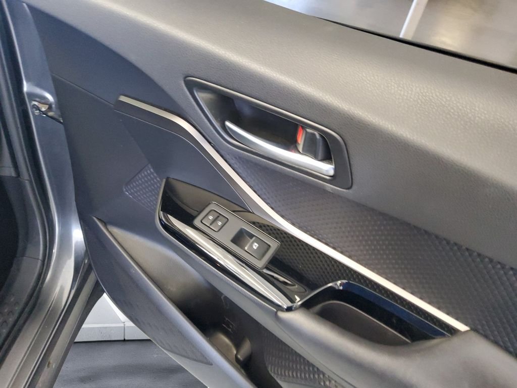 Used 2019 Gray Toyota XLE image 15