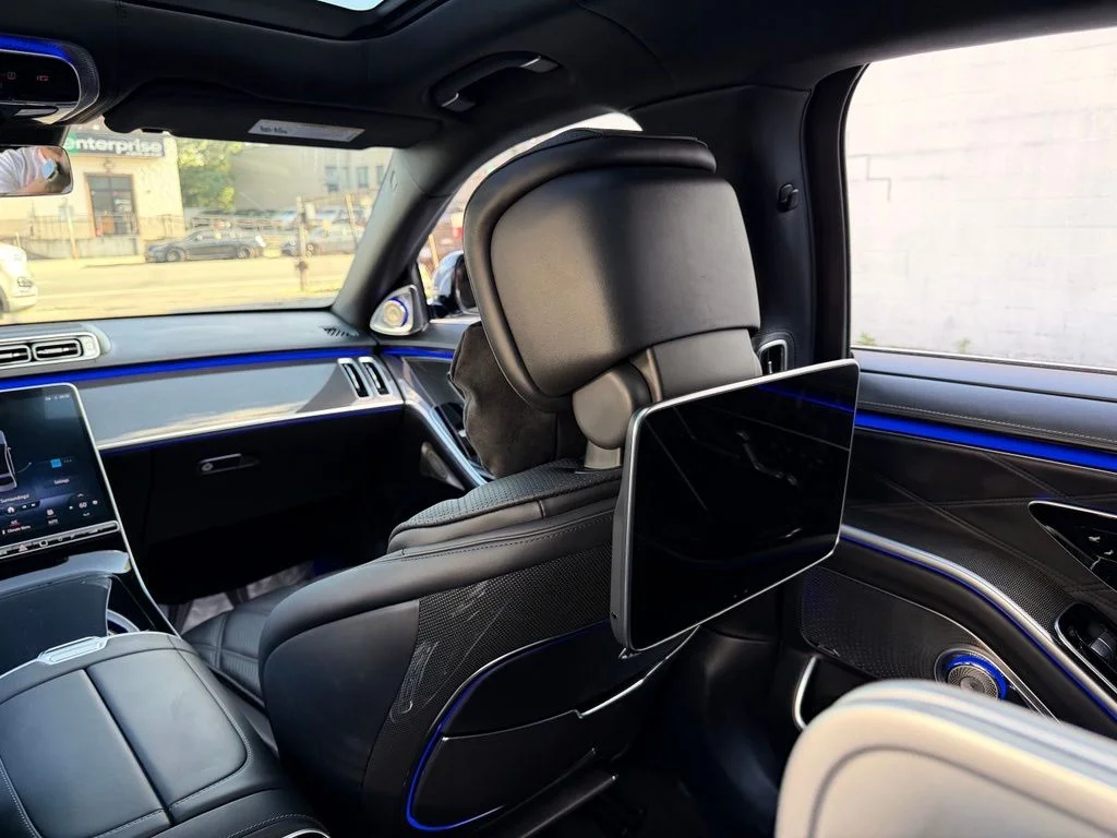 Used 2022 Gray Mercedes-Benz Maybach S 580 image 29