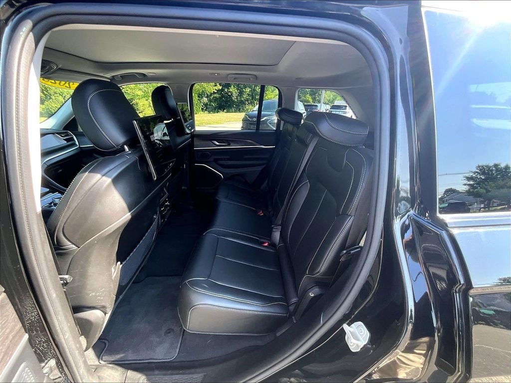Used 2023 Black Jeep 4xe image 15