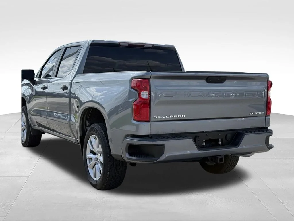Used 2021 Gray Chevrolet Custom image 3