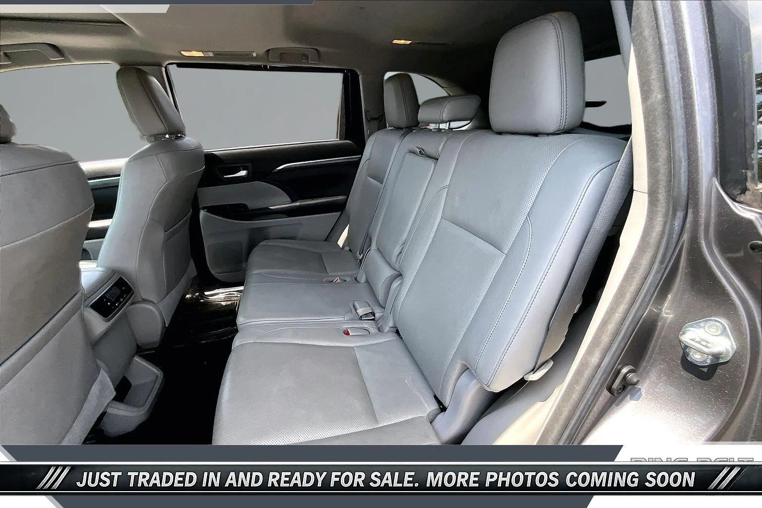 Used 2017 Predawn Gray Mica Toyota Limited image 19