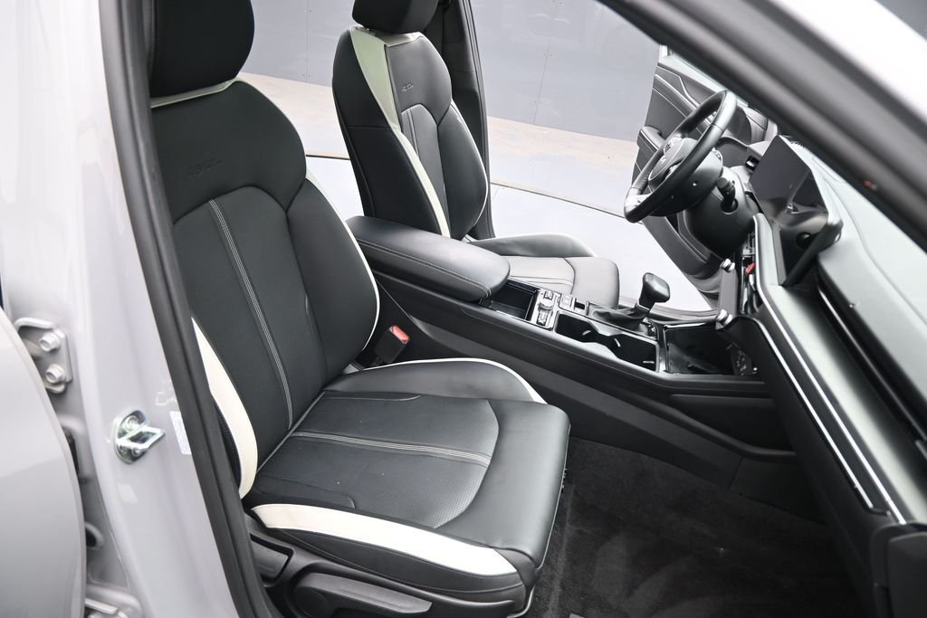 Used 2025 Gray Kia GT-Line image 27