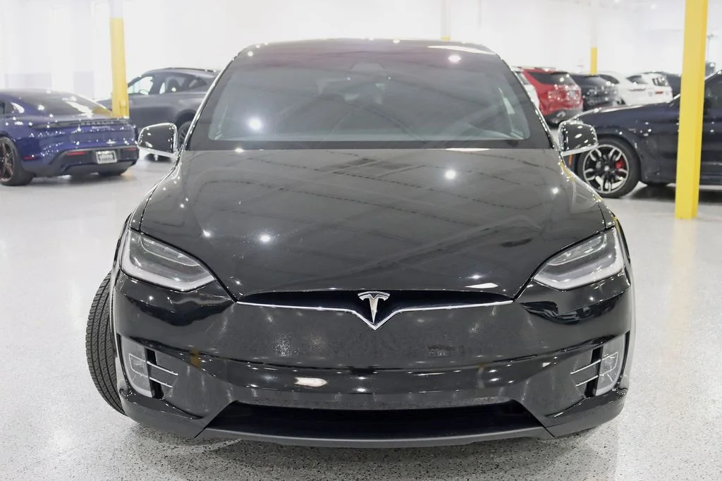 Used 2020 Black Tesla Long Range image 8