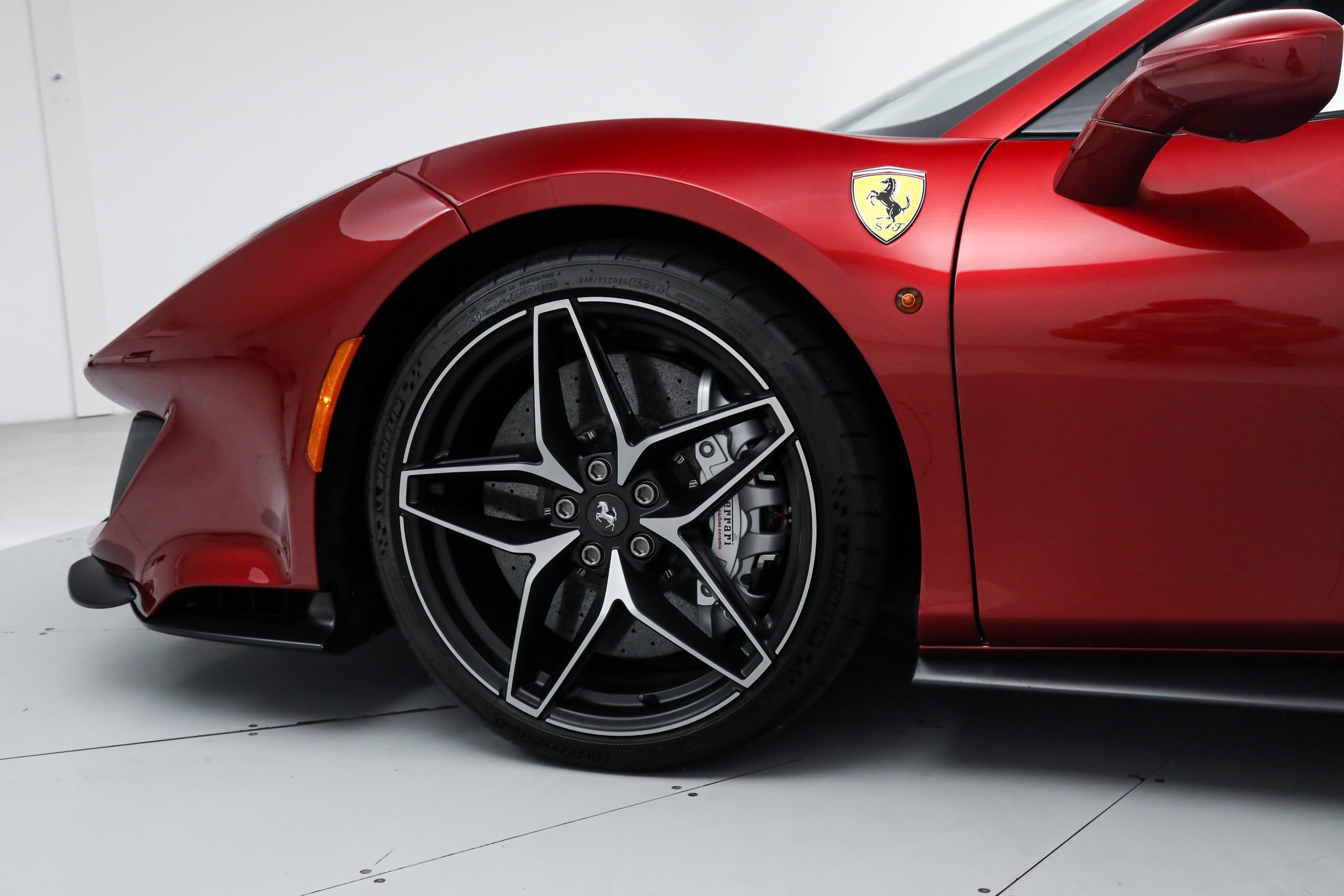 Used 2019 Red Ferrari  image 18