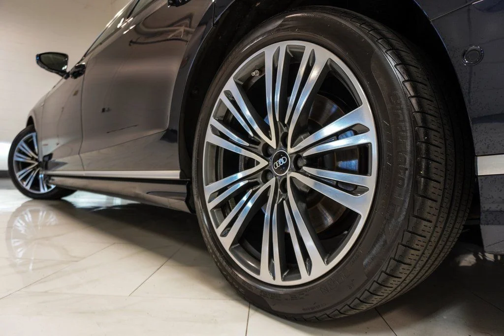 Used 2022 Blue Audi L 55 image 10