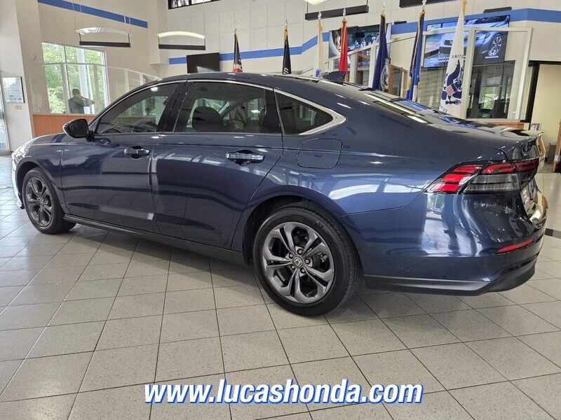 Used 2023 Blue Honda EX CVT image 6