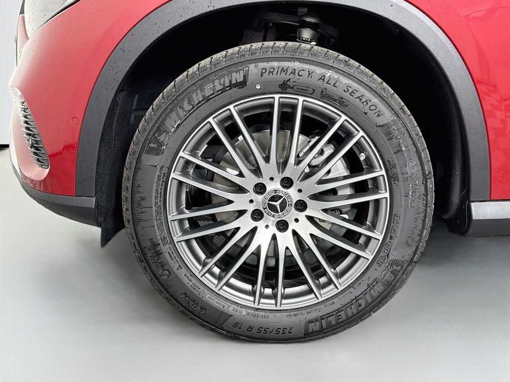 New 2026 MANUFAKTUR Patagonia Red Metallic Mercedes-Benz GLC 300 image 66