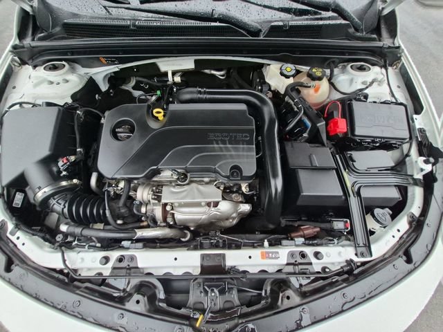 Used 2023 SUMMIT WHITE Chevrolet LT image 34