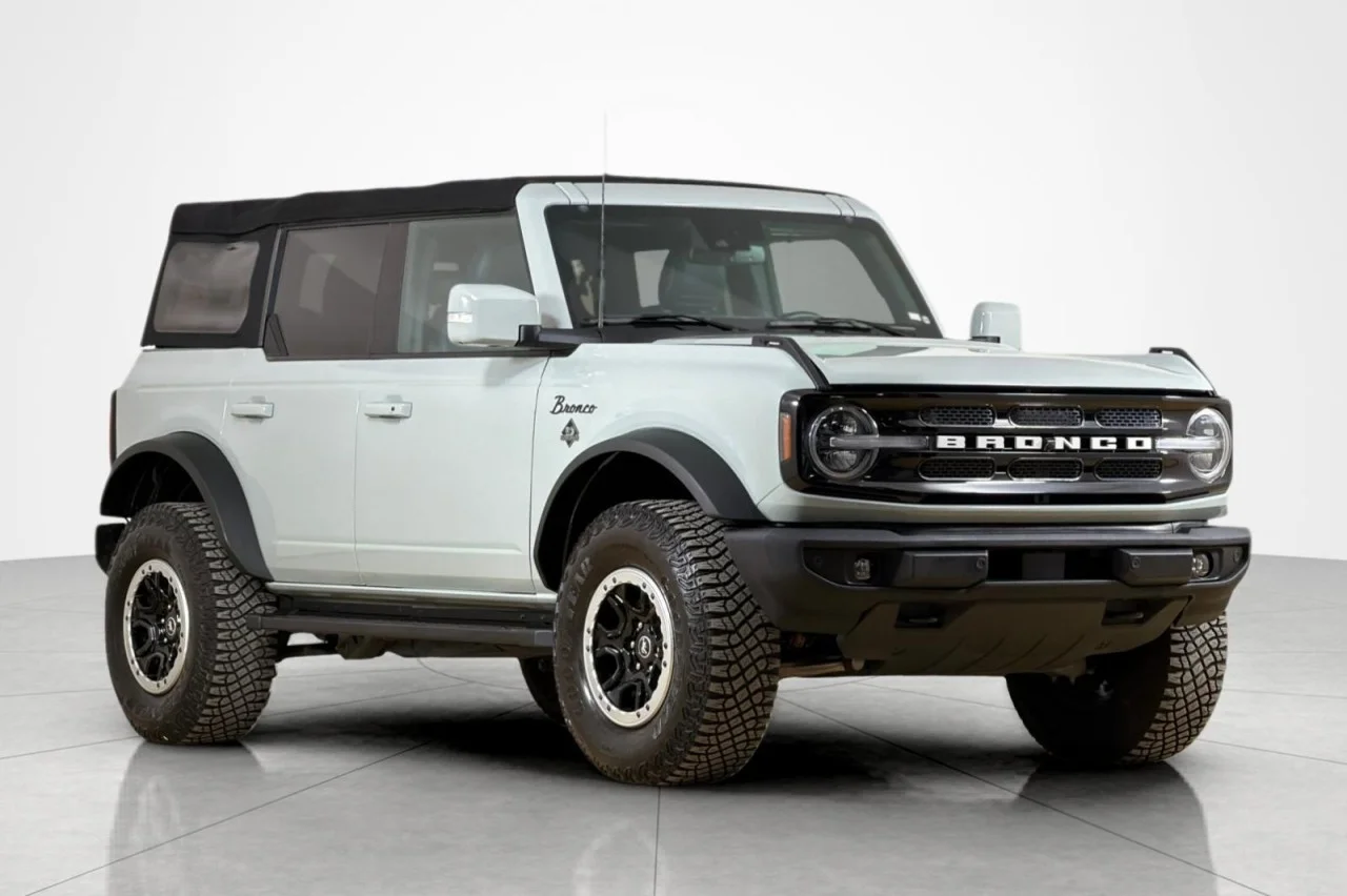 Used 2022 CACTUS GREY Ford Outer Banks image 7