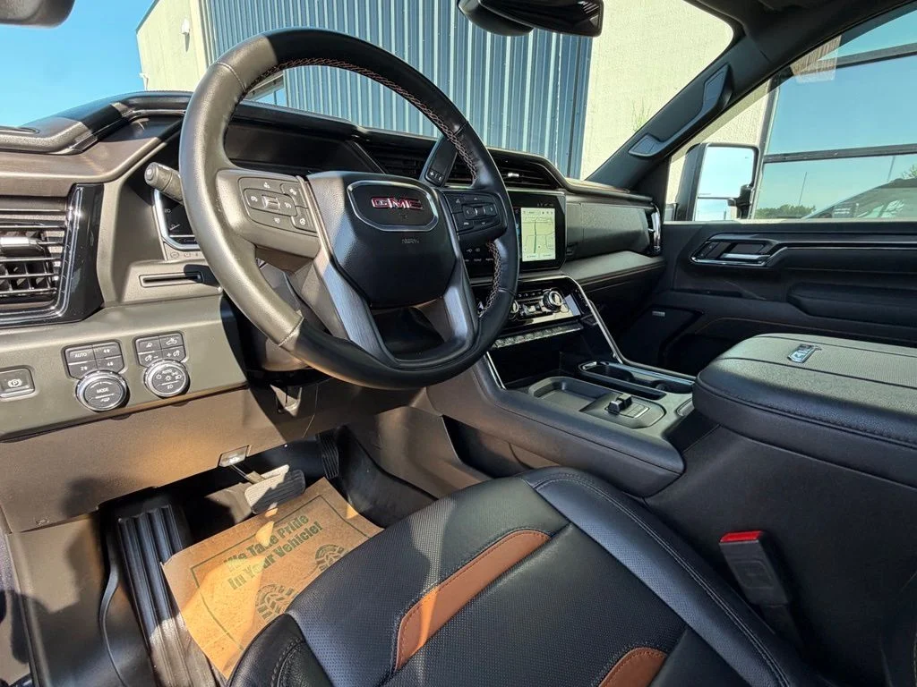 Used 2025 Gray GMC AT4 image 11