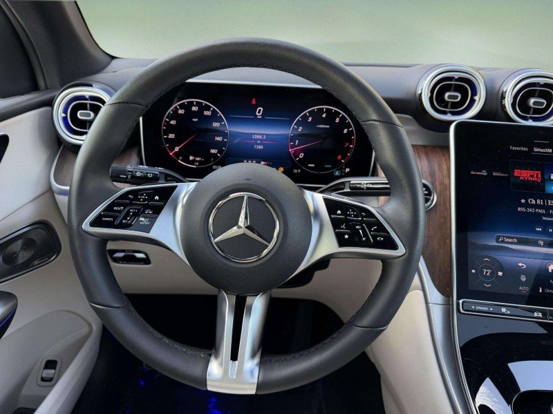 Used 2026 Starling Blue Metallic Mercedes-Benz GLC 300 image 10
